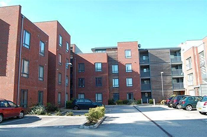 2 Bedroom Apartment To Rent In Carlett View, L19