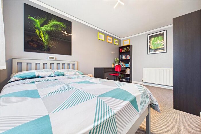 3 Bedroom Semi-Detached House For Sale In Pine Ridge Road, Burghfield Common, Reading, Berkshire, RG7