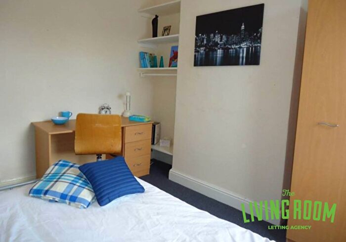 3 Bedroom Property To Rent In Rhymney Street, Cathays, Cardiff, CF24