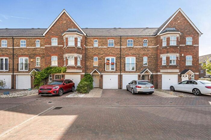 3 Bedroom Terraced House For Sale In Cavendish Walk, Epsom, KT19
