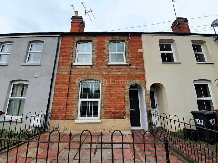 4 Bedroom Terraced House To Rent In De Beauvoir Road, Reading, RG1