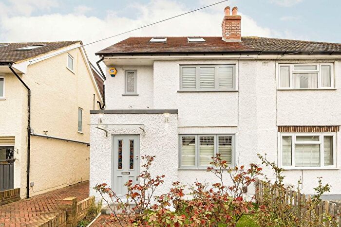 4 Bedroom Terraced House To Rent In Broad Lane, Hampton, TW12