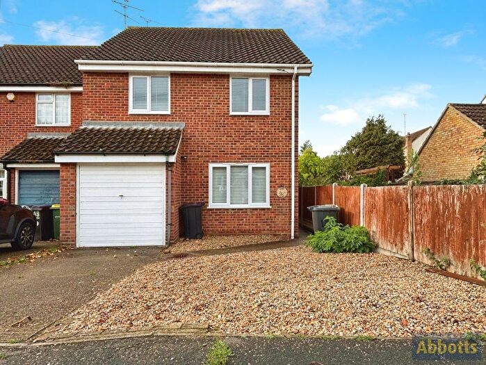 4 Bedroom End Of Terrace House To Rent In Cheapside West, Rayleigh, SS6