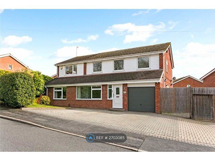 4 Bedroom Detached House To Rent In Beechtree Avenue, Marlow, SL7