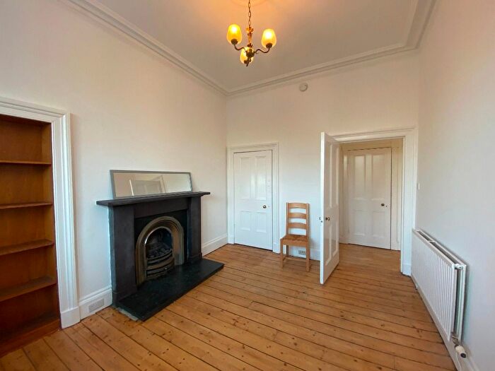 2 Bedroom Flat To Rent In Argyle Park Terrace, Meadows, Edinburgh, EH9