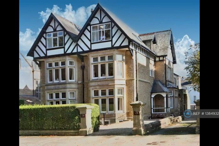 2 Bedroom Flat To Rent In Park Drive, Harrogate, HG2