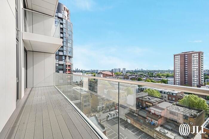 2 Bedroom Flat To Rent In City North Place London, N4