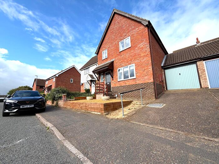 3 Bedroom Semi Detached House To Rent In Lindford Drive, Norwich, Norfolk, NR4