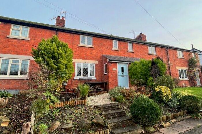 3 Bedroom Terraced House To Rent In Main Street, Evesham, WR11