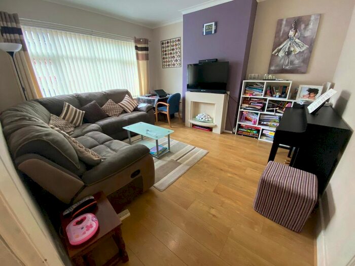 3 Bedroom Terraced House To Rent In Merton Avenue, Hillingdon UB10