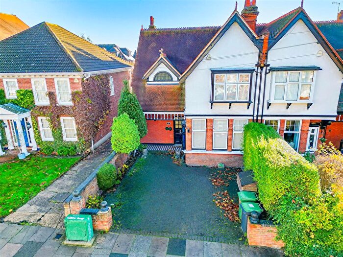 5 Bedroom Semi-Detached House For Sale In Preston Road, Westcliff-On-Sea, SS0