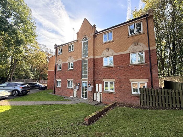 2 Bedroom Flat To Rent In Orchard Mews, Pinxton, Nottingham, NG16