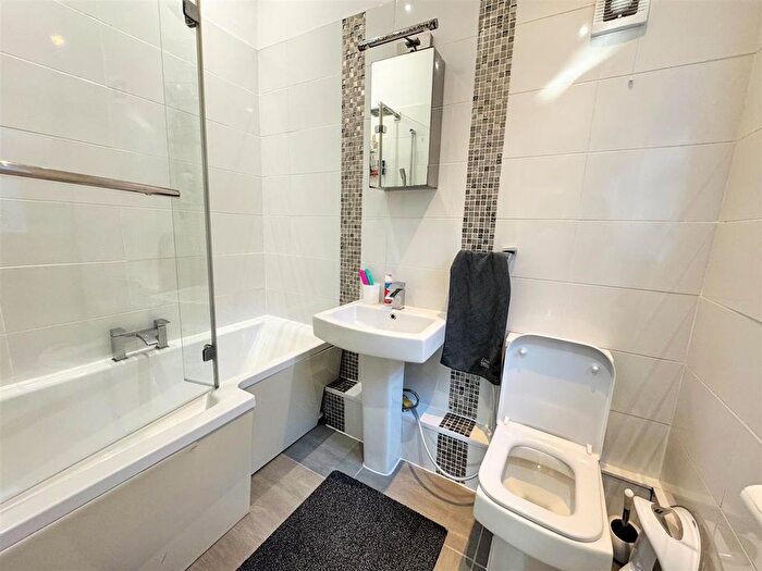 2 Bedroom Terraced House For Sale In Childwall Avenue, Liverpool, L15