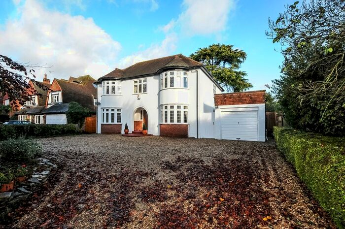 4 Bedroom Detached House To Rent In Tite Hill, Englefield Green, Egham, TW20