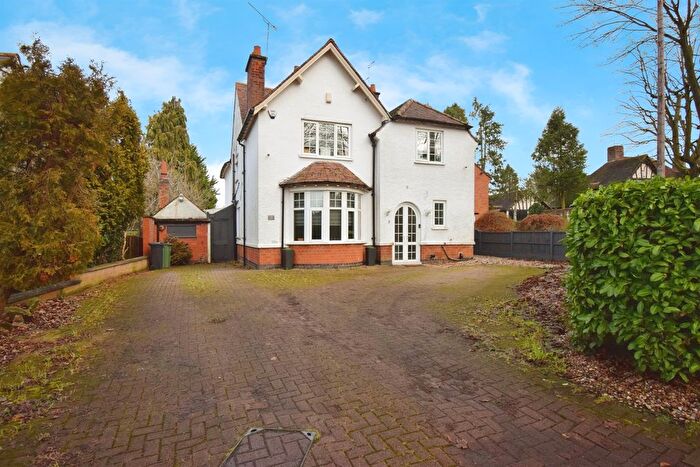 4 Bedroom Detached House For Sale In The Oval, Oadby, Leicester, LE2