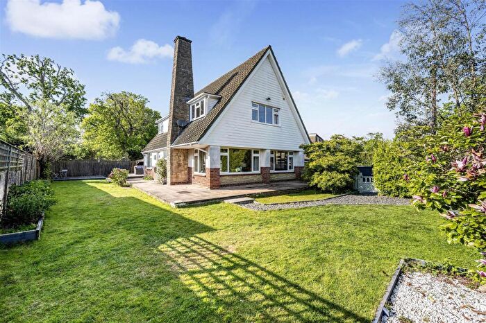 4 Bedroom Detached House For Sale In Bulls Copse Lane, Horndean, PO8