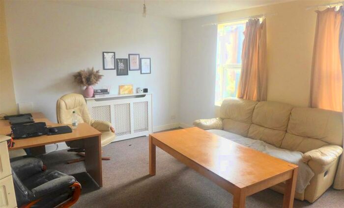 2 Bedroom Maisonette To Rent In Fishponds Road, Eastville, Bristol, BS5