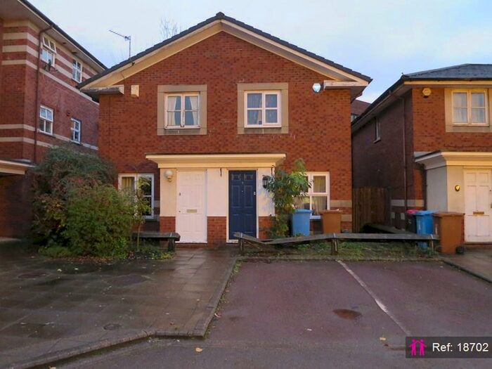2 Bedroom Semi-Detached House To Rent In Linen Court, Salford, M3