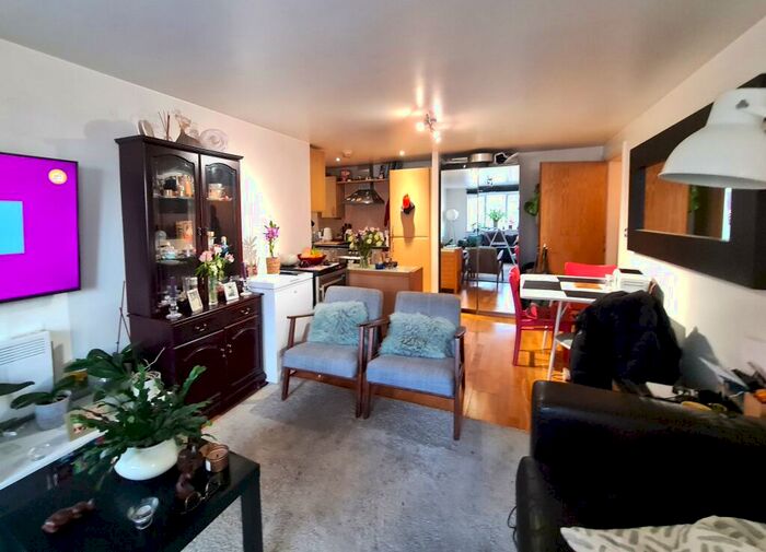 2 Bedroom Flat To Rent In Empire Way, Wembley, HA9