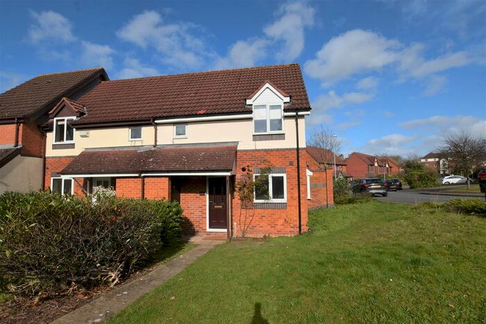 2 Bedroom Property To Rent In Vetch Field Avenue, Lyppard Bourne, Worcester, WR4