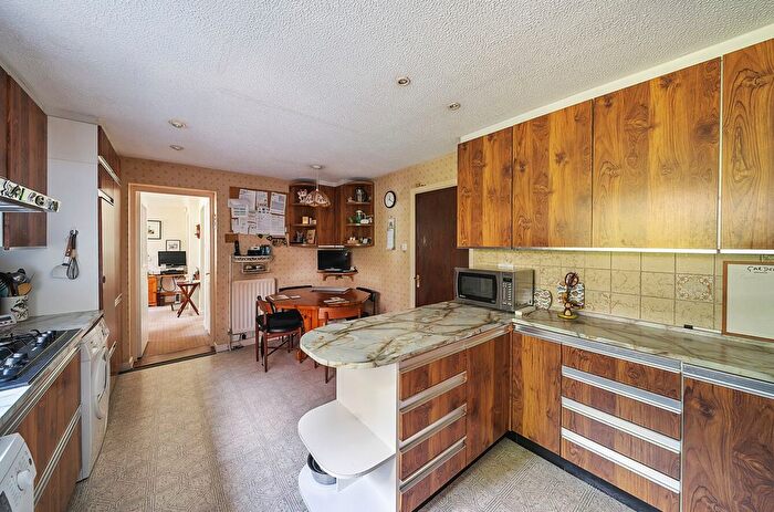 5 Bedroom Detached House For Sale In Glen Eyre Drive, Bassett, Southampton, Hampshire, SO16