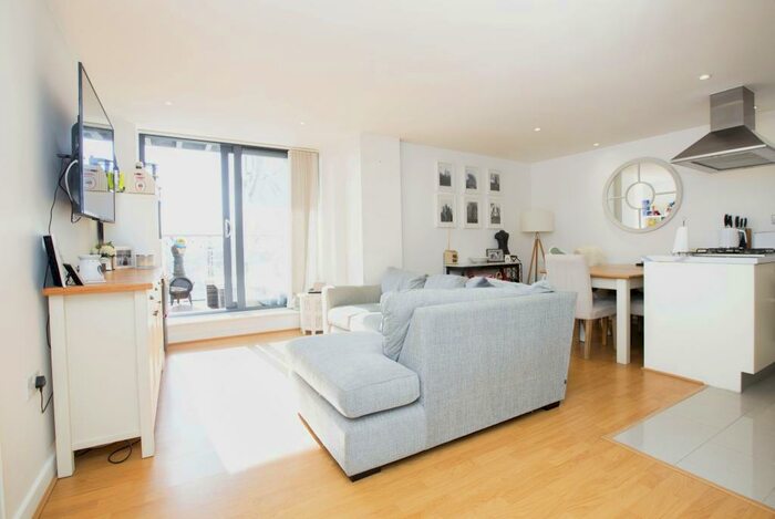 2 Bedroom Apartment To Rent In McFadden Court, Leyton, E10