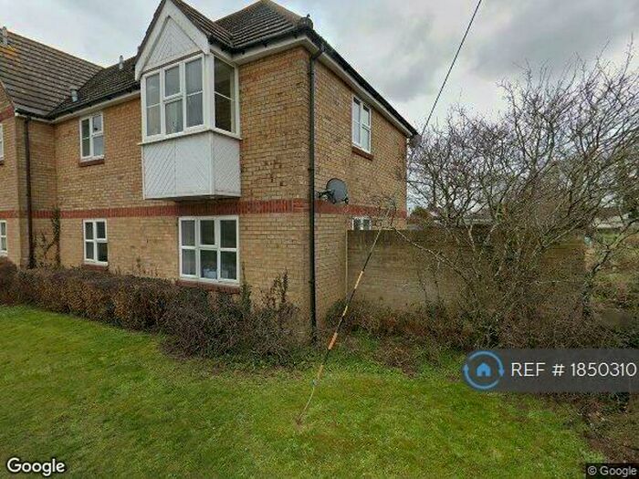 2 Bedroom Flat To Rent In Stonehill Road, Roxwell, CM1