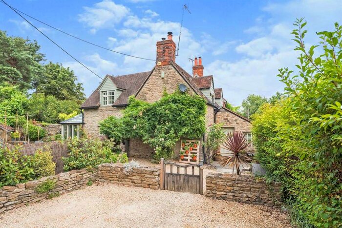 3 Bedroom Semi-Detached House For Sale In Oxford Road, Frilford, Abingdon, OX13