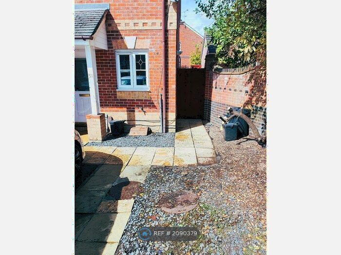 2 Bedroom Semi-Detached House To Rent In Amber Close, Earley, Reading, RG6