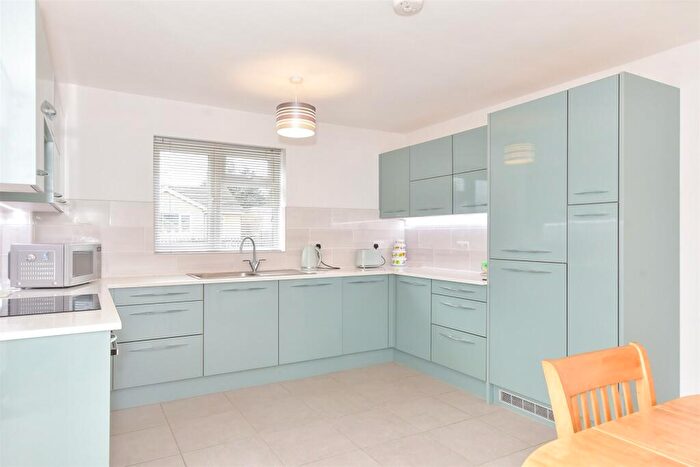 3 Bedroom Detached Bungalow For Sale In Arun Vale, Coldwaltham, West Sussex, RH20