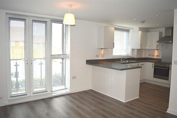 2 Bedroom Flat To Rent In Lett Lane, Castle Hill, Ebbsfleet, DA10
