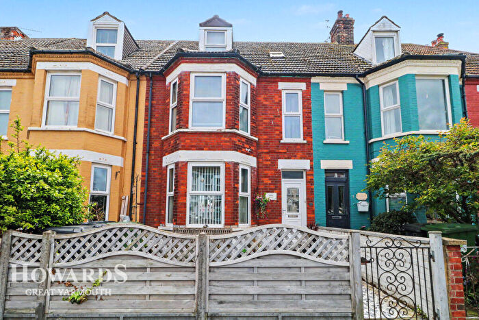 6 Bedroom End Of Terrace House For Sale In Salisbury Road, Great Yarmouth, NR30