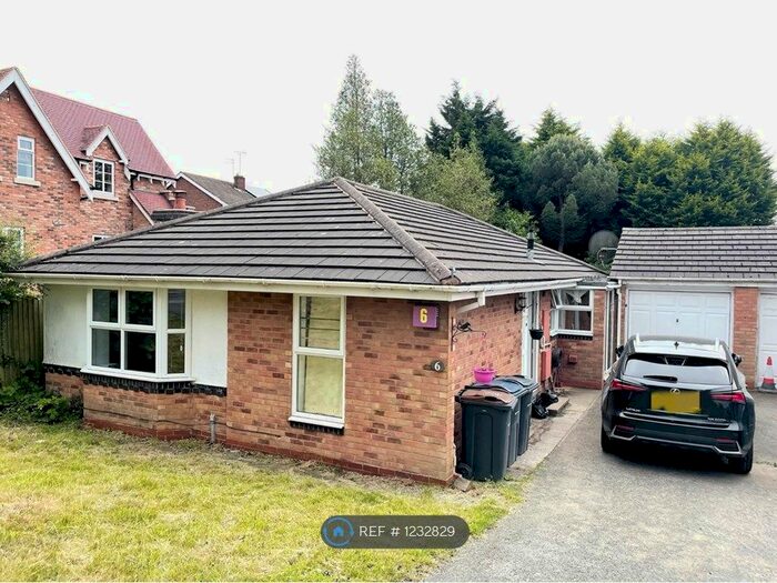 3 Bedroom Bungalow To Rent In Humphrey Middlemore Drive, Birmingham, B17