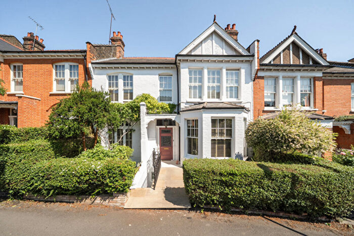 5 Bedroom House For Sale In Woodland Rise, London, N10