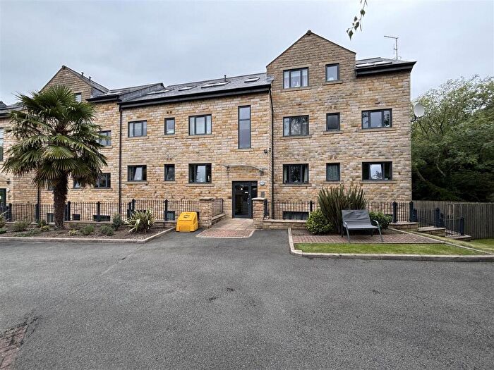 2 Bedroom Apartment For Sale In Apartment, Stile, Newsome Road, Huddersfield, HD4