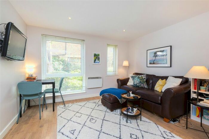 1 Bedroom Flat To Rent In Lonsdale Place, Barnsbury, London, N1