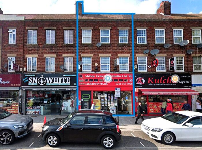 1 Bedroom Flat To Rent In South Road, Southall, Greater London, UB1