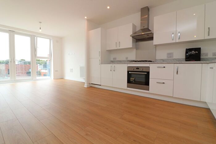 2 Bedroom Flat To Rent In Victoria Road, Chelmsford, CM1