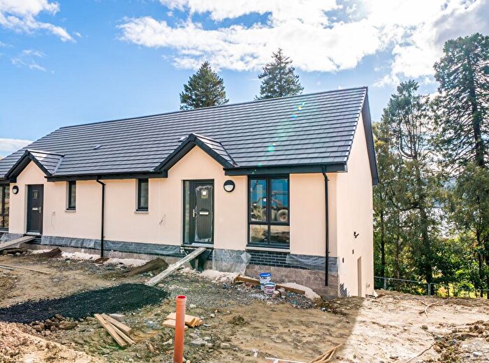 3 Bedroom House For Sale In Blair Gardens, Shandon, Argyll And Bute, G84