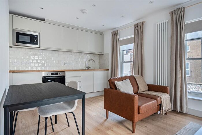 1 Bedroom Flat To Rent In Waterloo Street, Clifton, Bristol, BS8