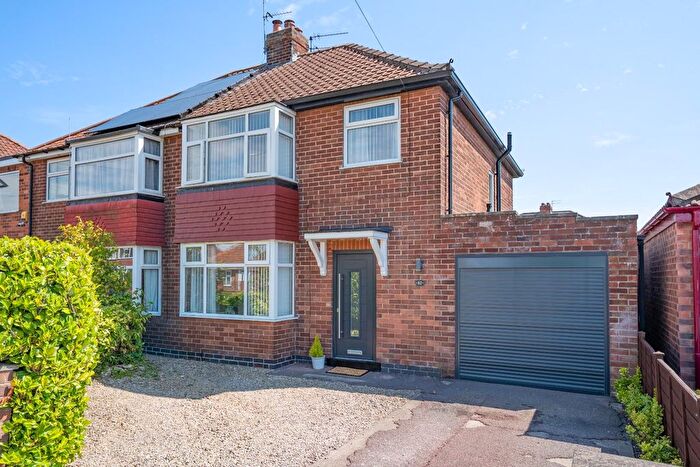 3 Bedroom Semi Detached House For Sale In Melton Avenue, York, YO30