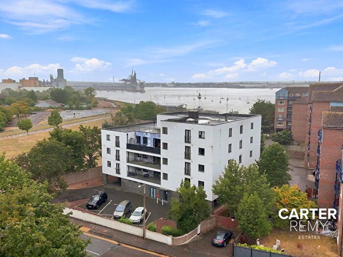 1 Bedroom Flat For Sale In Argent Street, Grays, RM17