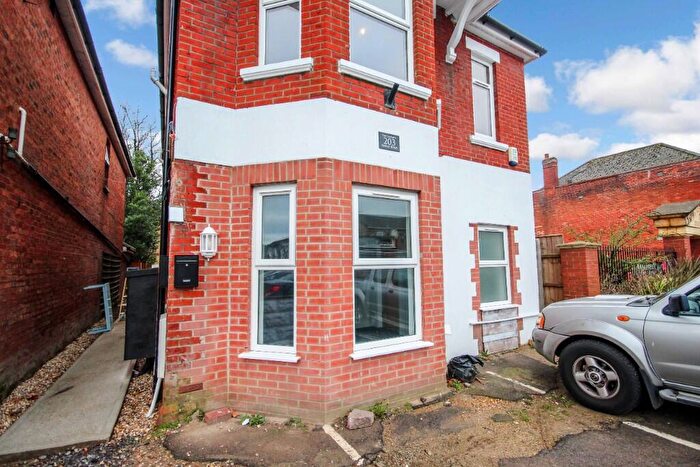 2 Bedroom Apartment To Rent In Ashley Road, Poole, Dorset, BH14