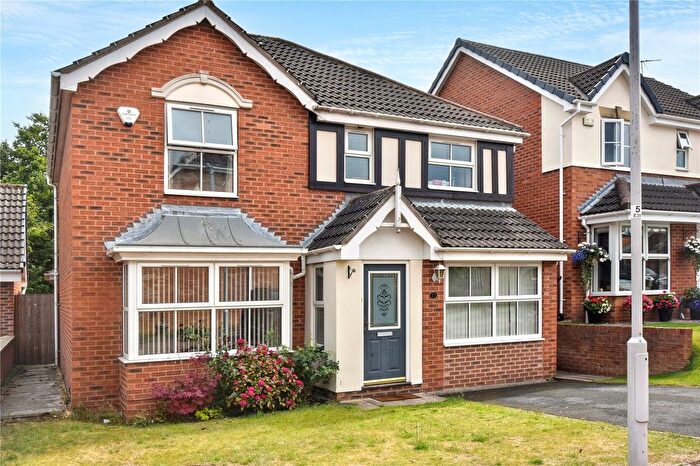 4 Bedroom Detached House For Sale In East Ridge View, Garforth, Leeds, West Yorkshire, LS25