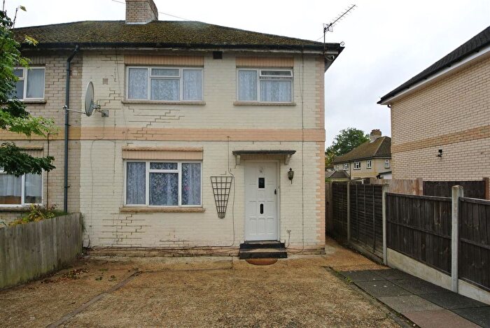 6 Bedroom Semi-Detached House To Rent In Beechtree Avenue, Englefield Green, Egham, TW20