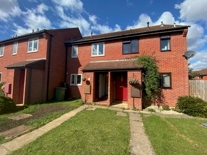 2 Bedroom Terraced House To Rent In Stubble Close, Botley, Botley, Oxfordshire, OX2