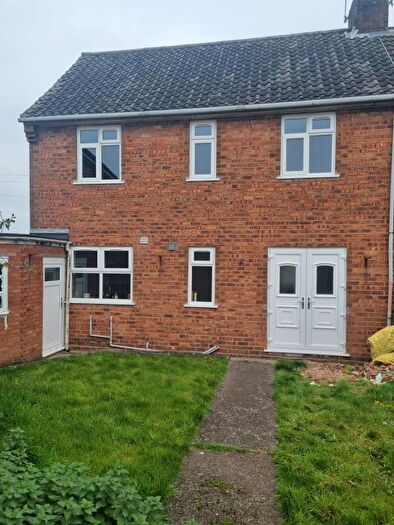 3 Bedroom Semi-Detached House To Rent In Harden Road, Walsall, WS3