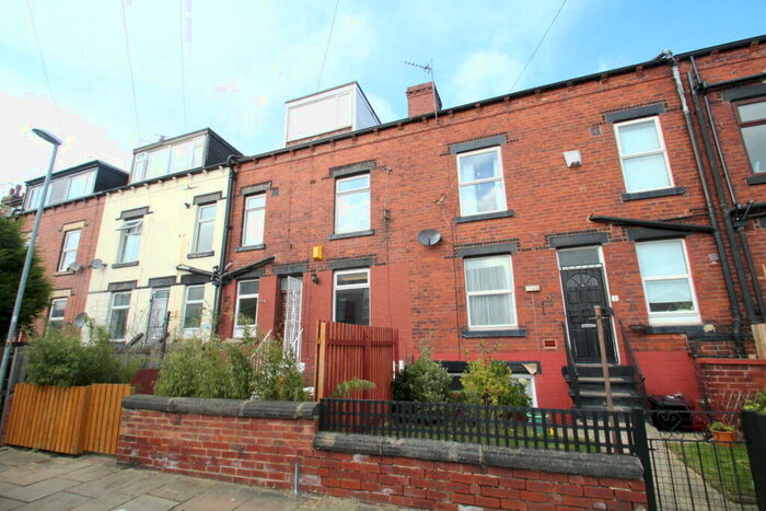 2 Bedroom Terraced House To Rent In Vinery View, Leeds, LS9