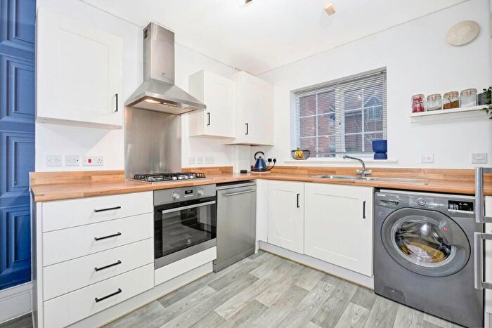 3 Bedroom Terraced House For Sale In Luscombe Avenue, Hellingly, BN27