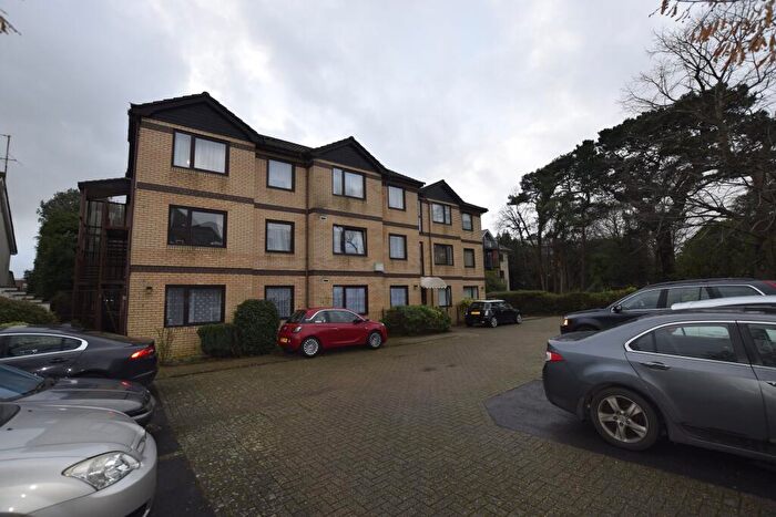 1 Bedroom Flat To Rent In Madeira Road, Bournemouth, BH1